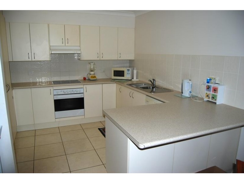 2/27 Annabella Drive, Port Macquarie NSW 2444