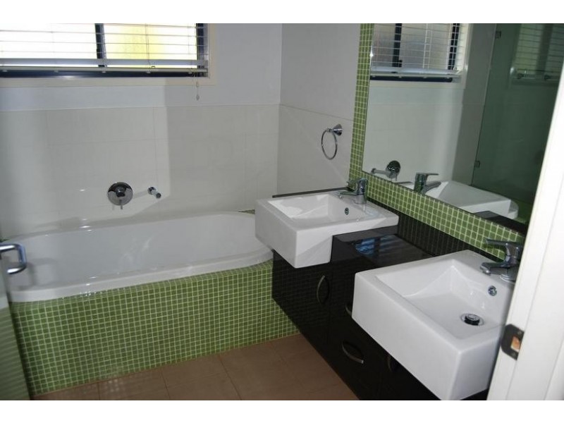 100 Savoy Street, Port Macquarie NSW 2444