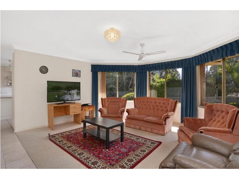 2/111 Lake Road, Port Macquarie NSW 2444