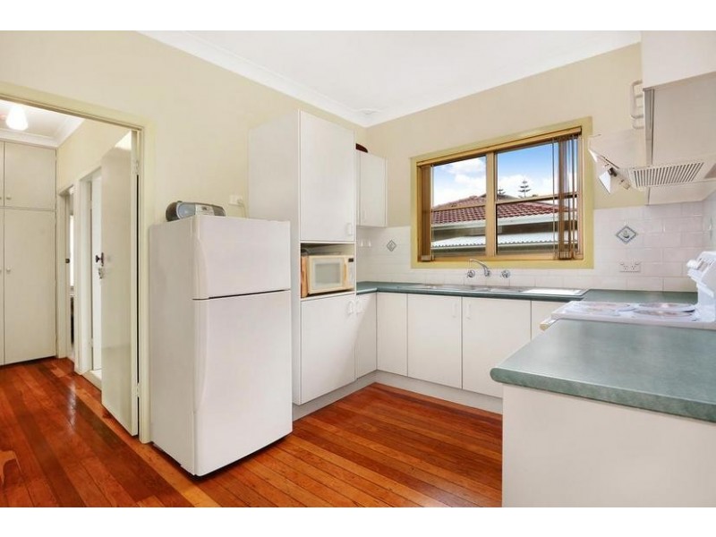 1 & 2/2a Sunnyside Crescent, Port Macquarie NSW 2444