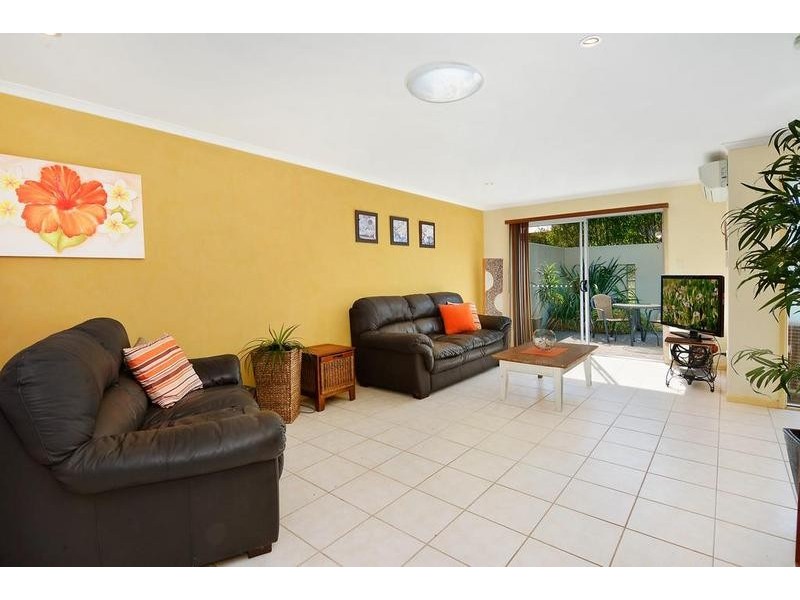 19 Dixon Avenue (2/5 Leanda Street), Port Macquarie NSW 2444