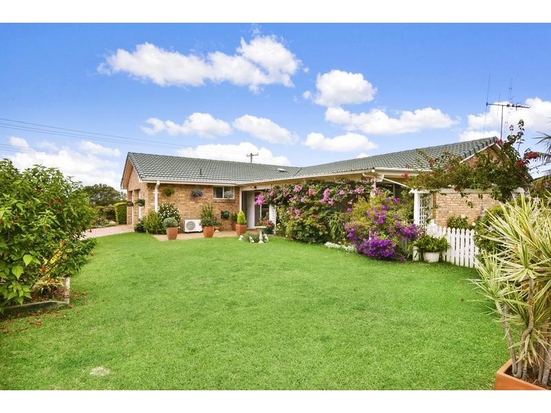 2 The Plateau, Port Macquarie NSW 2444