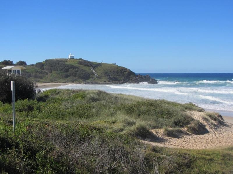 2/43 Matthew Flinders Drive, Port Macquarie NSW 2444