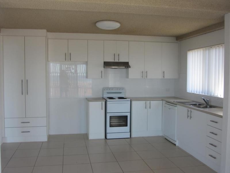 2/43 Matthew Flinders Drive, Port Macquarie NSW 2444