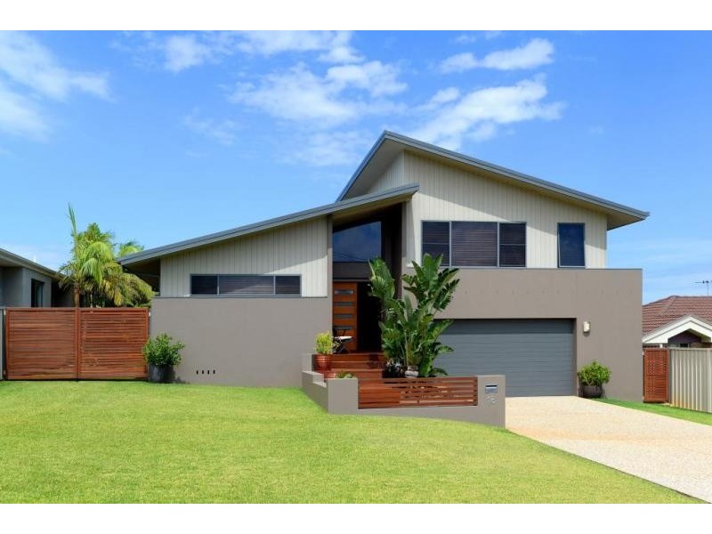 16 Maher Road, Port Macquarie NSW 2444