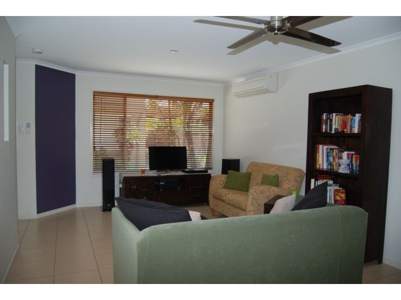 2/189a Matthew Flinders Drive, Port Macquarie NSW 2444