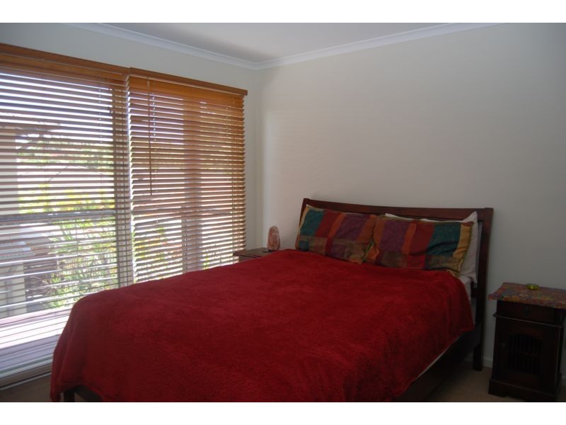 2/189a Matthew Flinders Drive, Port Macquarie NSW 2444