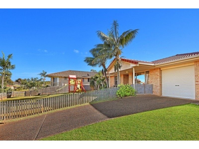 24 Grassmere Way, Port Macquarie NSW 2444