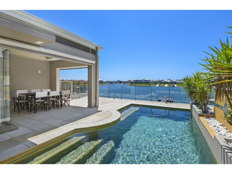 2/143 Riverpark Road, Port Macquarie NSW 2444