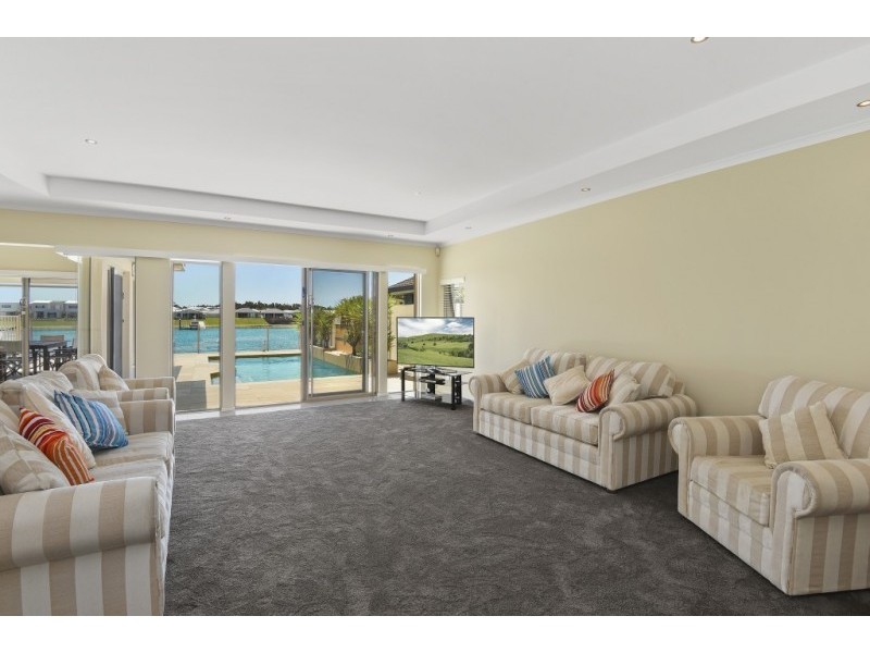 2/143 Riverpark Road, Port Macquarie NSW 2444