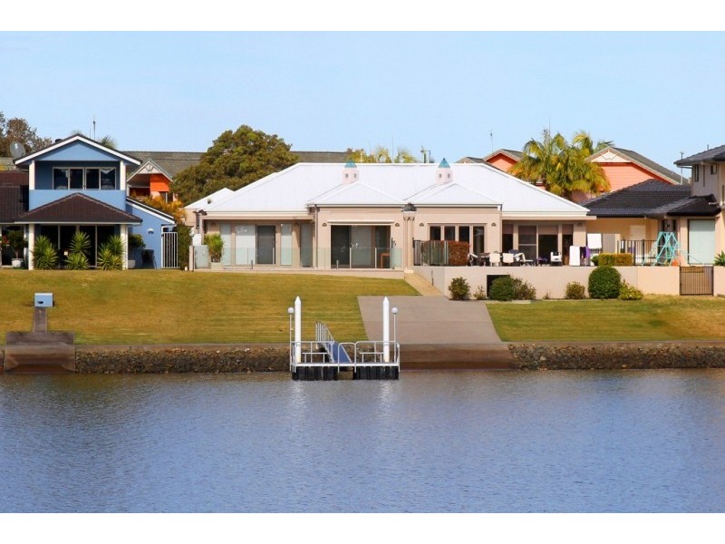 2/143 Riverpark Road, Port Macquarie NSW 2444