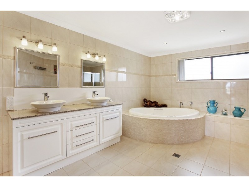 27 Crummer Street, Port Macquarie NSW 2444