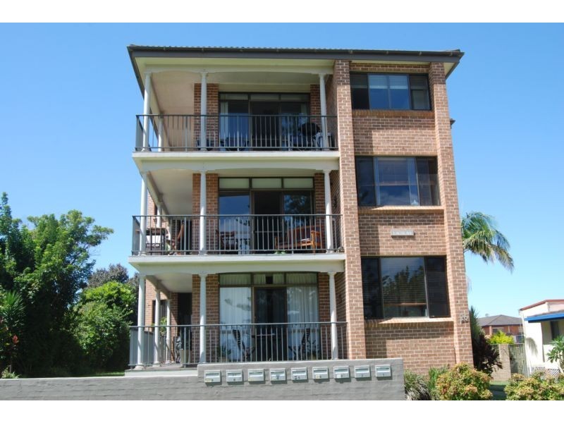 4/26 Burrawan Street, Port Macquarie NSW 2444