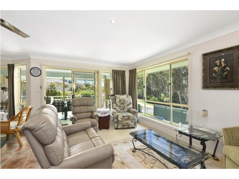 73 Amethyst Way, Port Macquarie NSW 2444