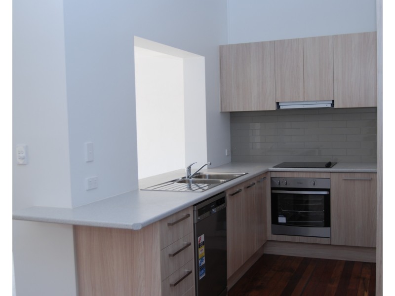 2/103 Lake Road, Port Macquarie NSW 2444