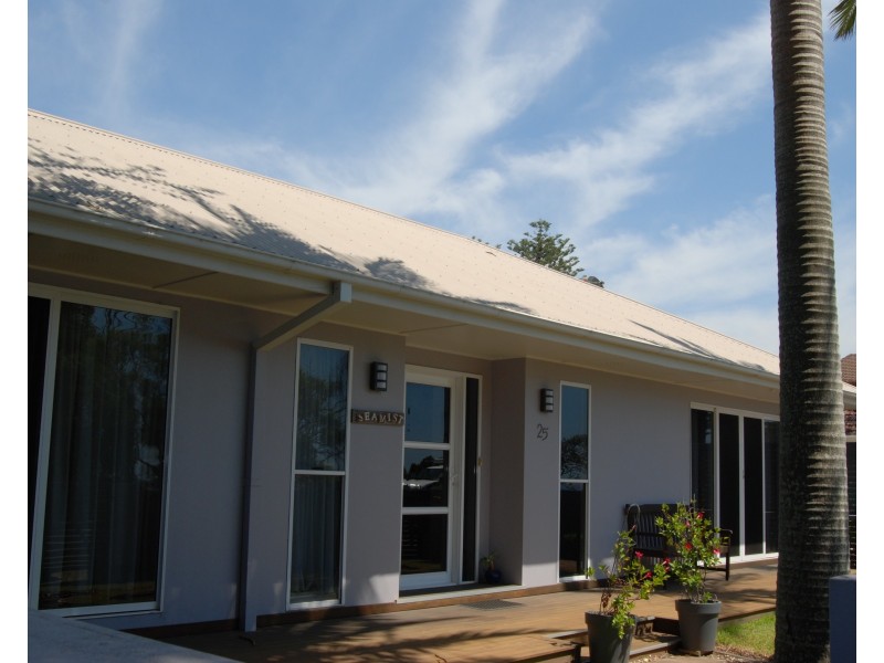 25 Pacific Drive, Port Macquarie NSW 2444