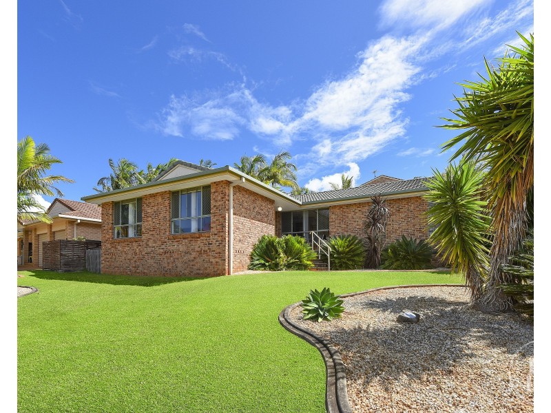 24 Amira Drive, Port Macquarie NSW 2444