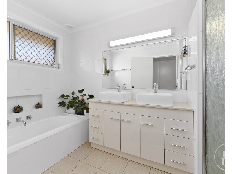 9 Calwalla Crescent, Port Macquarie NSW 2444