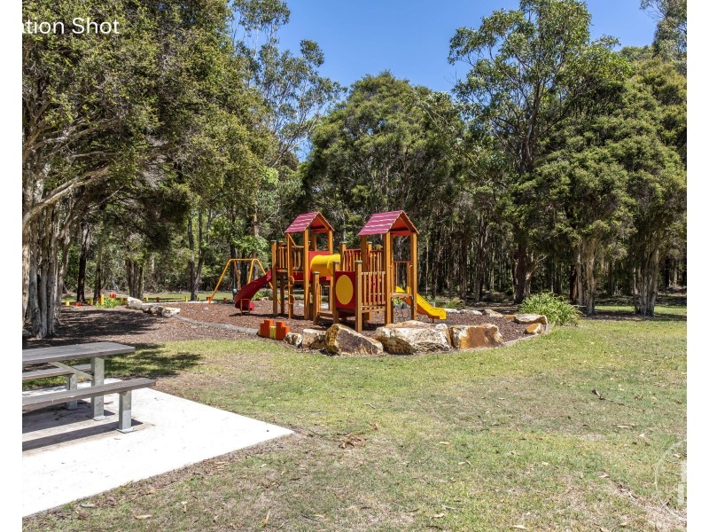 77 Hamlyn Drive, Port Macquarie NSW 2444