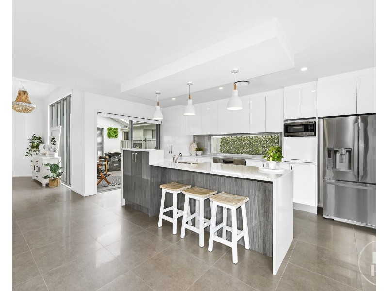 27 Harbourside Crescent, Port Macquarie NSW 2444