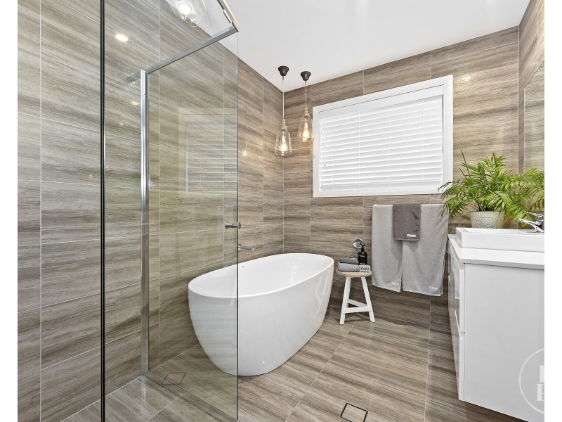 27 Harbourside Crescent, Port Macquarie NSW 2444