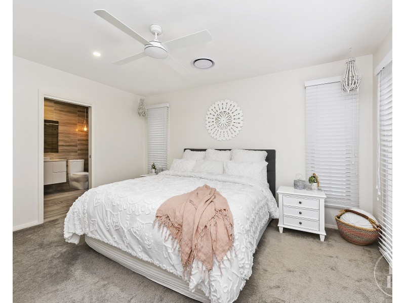 27 Harbourside Crescent, Port Macquarie NSW 2444