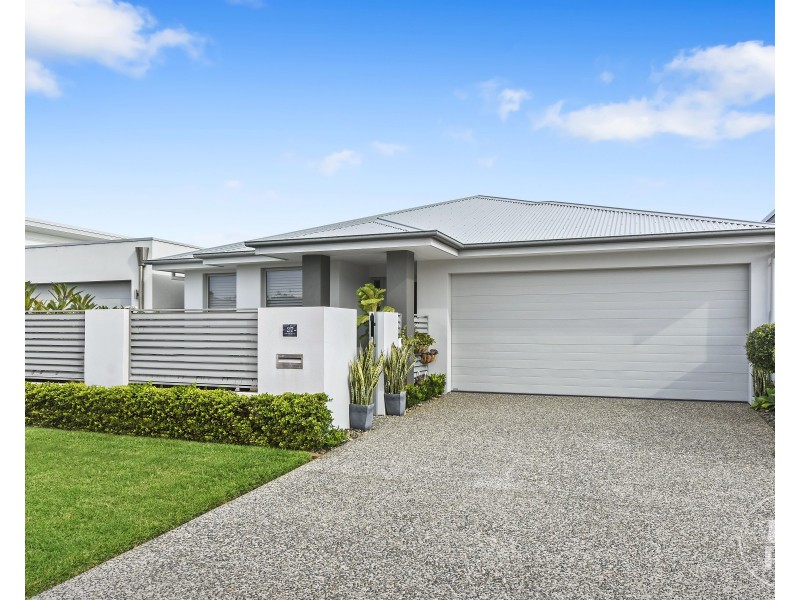27 Harbourside Crescent, Port Macquarie NSW 2444