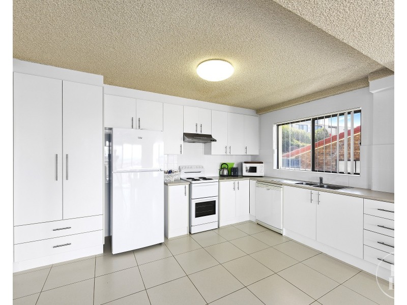 2/43 Matthew Flinders Drive, Port Macquarie NSW 2444