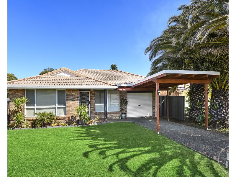11 Scarlet Place, Port Macquarie NSW 2444