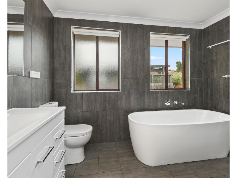 75 Hibbard Drive, Port Macquarie NSW 2444