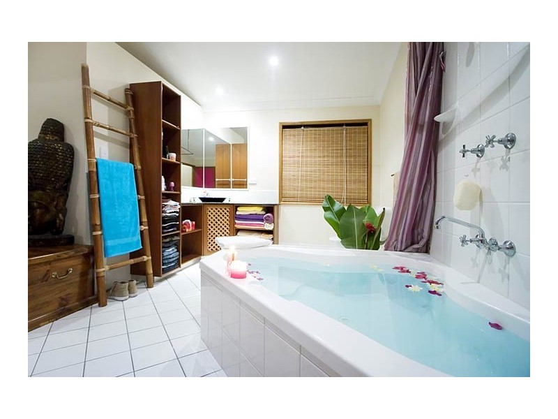 6 SASSAFRAS STREET, Pottsville NSW 2489