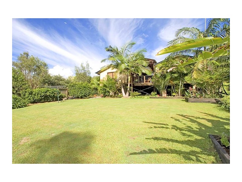 6 SASSAFRAS STREET, Pottsville NSW 2489