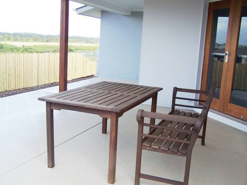 2/4 Ponsford Place, Pottsville NSW 2489