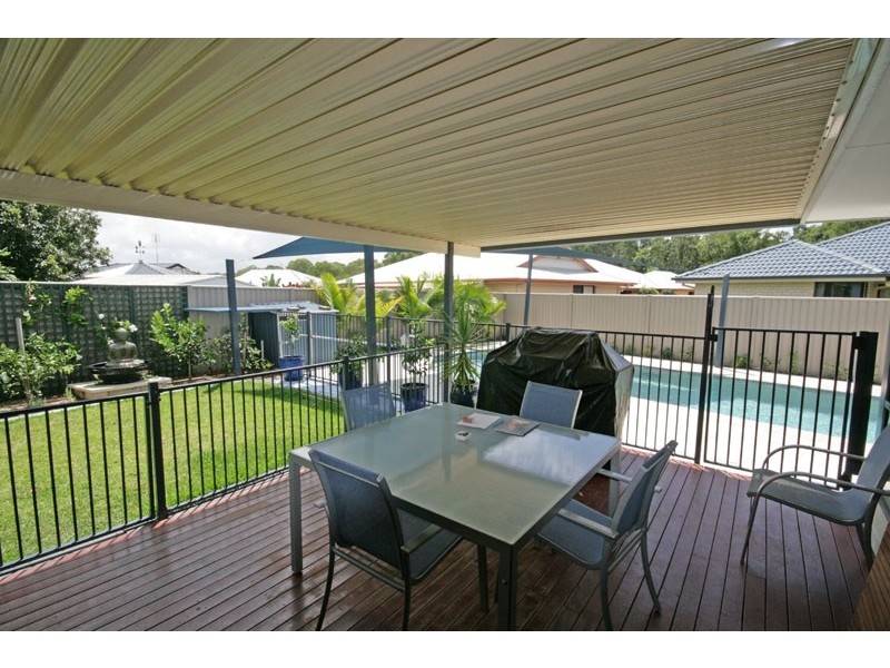 27 Suffolk Parade, Pottsville NSW 2489