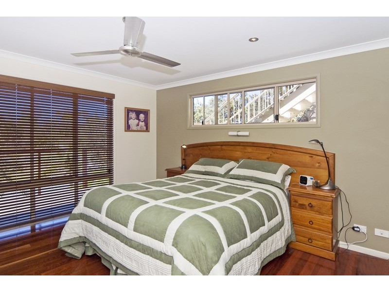 8 Surfside Crescent, Pottsville NSW 2489