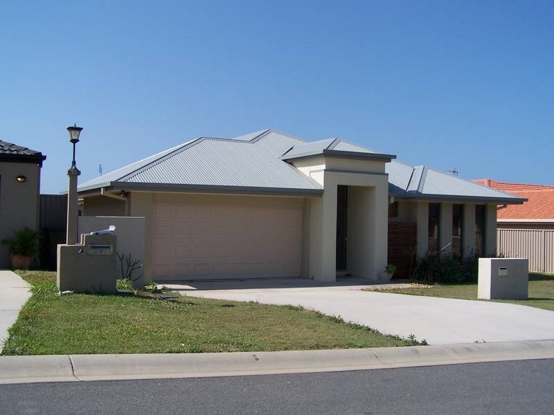 15 MYLSTROM CIRCUIT, Pottsville Beach NSW 2489