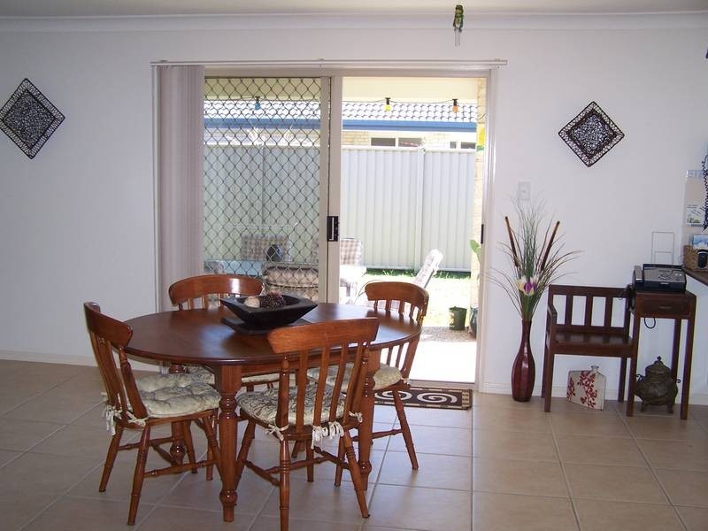 2/7 Seabreeze Blvde, Pottsville NSW 2489