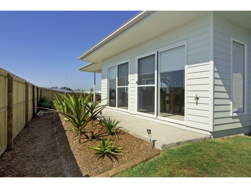 2/1 Tallon Ct, Pottsville NSW 2489