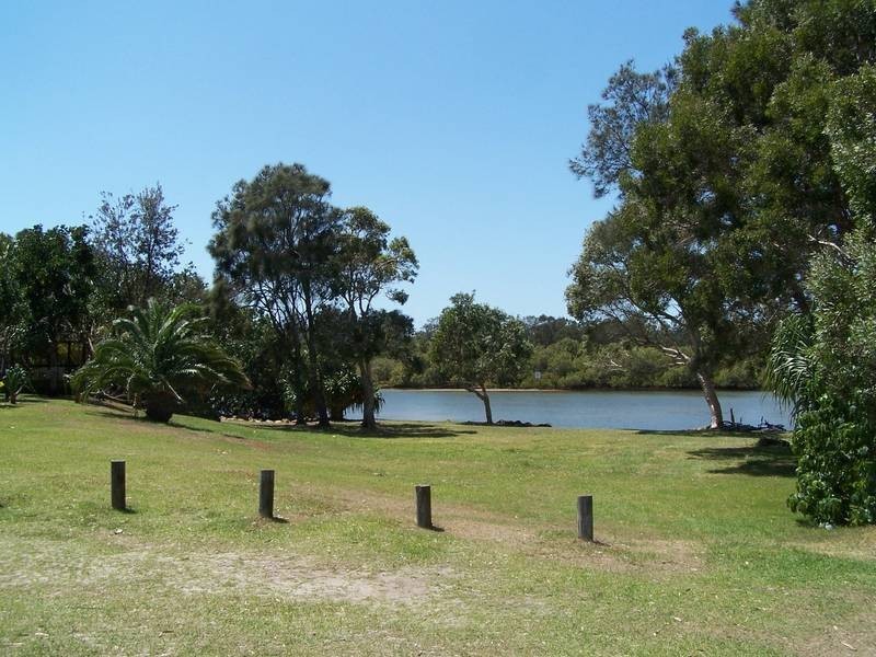 11 McKENZIE, Pottsville NSW 2489