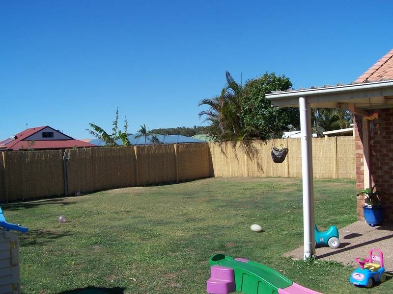 11 McKENZIE, Pottsville NSW 2489