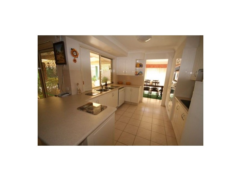 6 YAMBA STREET, Pottsville NSW 2489