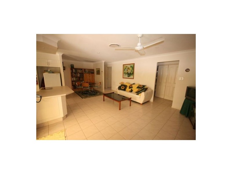 6 YAMBA STREET, Pottsville NSW 2489