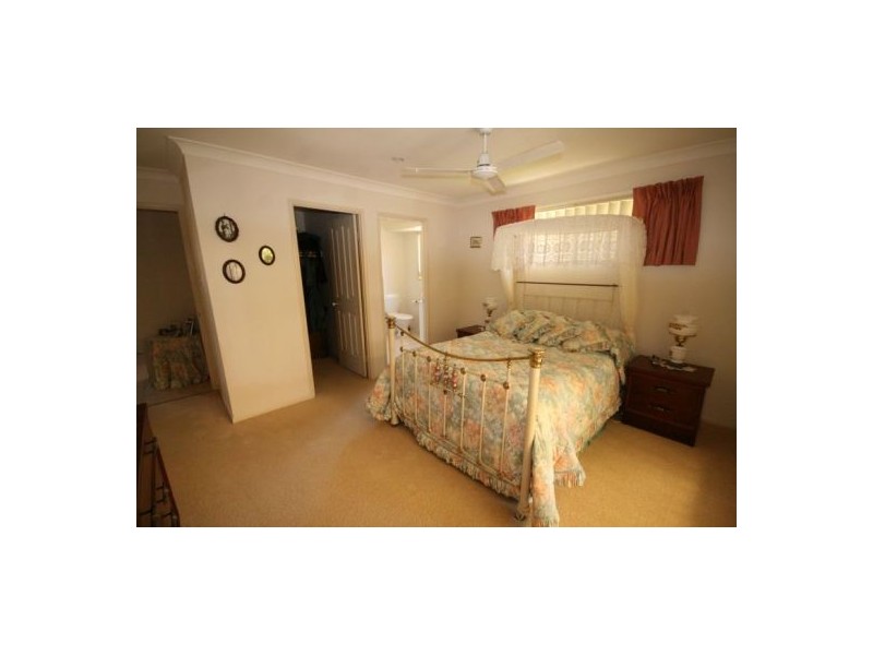 6 YAMBA STREET, Pottsville NSW 2489