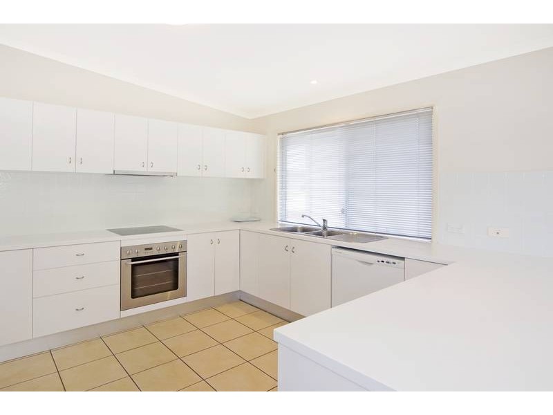 11 Elfran Avenue, Pottsville NSW 2489