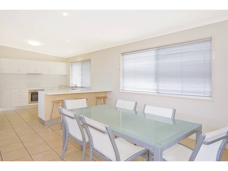 11 Elfran Avenue, Pottsville NSW 2489