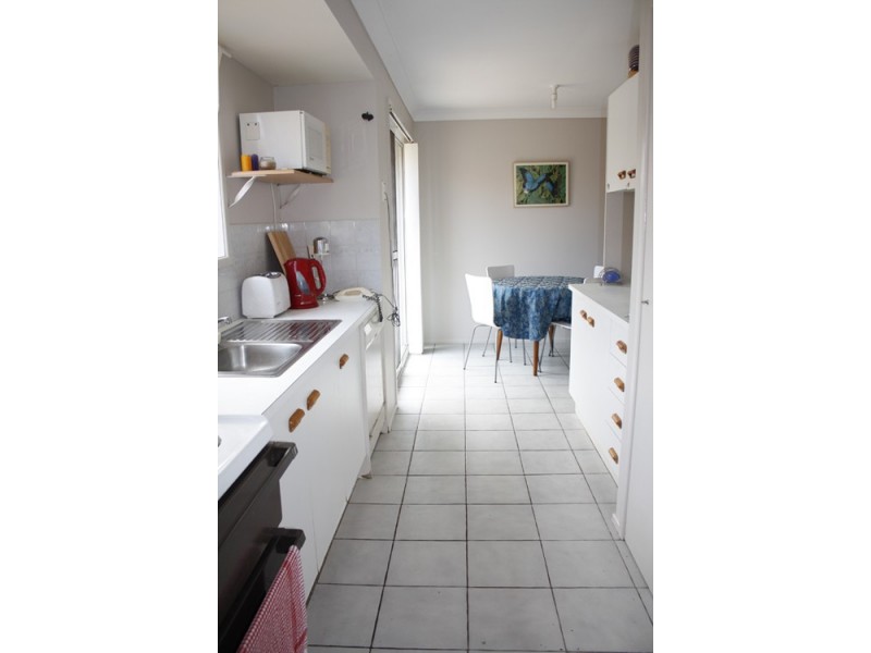 2/42 Victoria Avenue, Pottsville NSW 2489