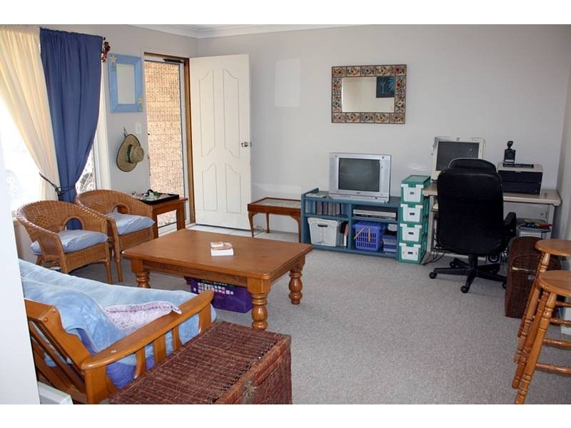 2/42 Victoria Avenue, Pottsville NSW 2489