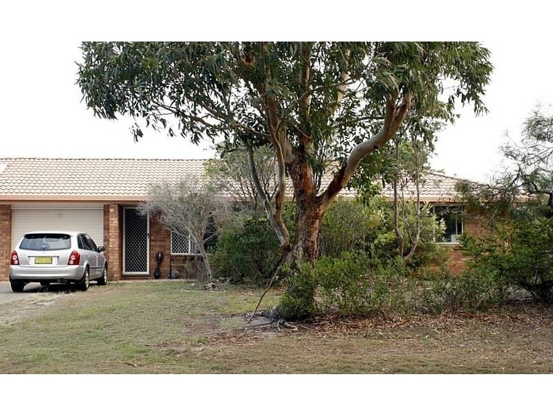 2/42 Victoria Avenue, Pottsville NSW 2489