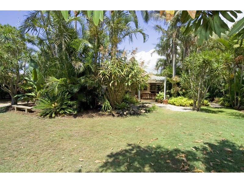 7 Edward Avenue, Pottsville NSW 2489