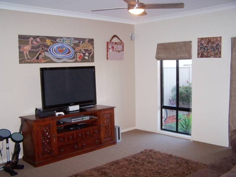 25 Suffolk Pde, Pottsville NSW 2489